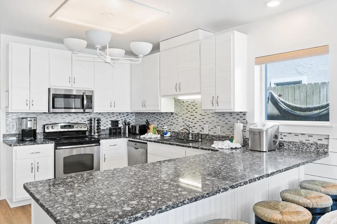 Family Tides Beach House By Panhandle Getaways Panama City Beach United States